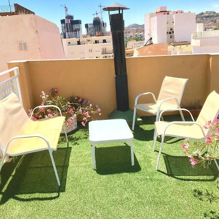 مالقة Room With Single Bed In Typical Townhouse With Rooftop Terrace المظهر الخارجي الصورة